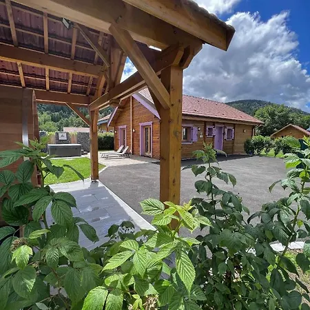 Chalet Le Familial - & Sauna - Serviettes - Peignoirs - Lits Faits - Menage Inclus Rochesson