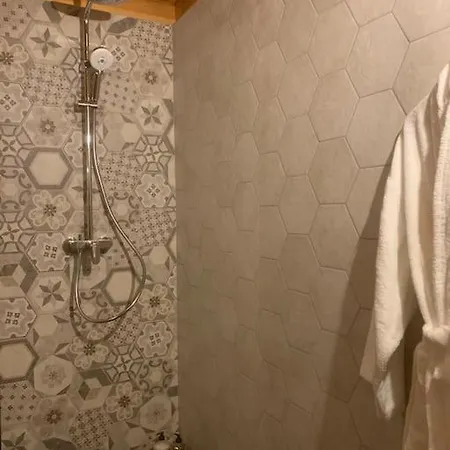 Le Familial - & Sauna - Serviettes - Peignoirs - Lits Faits - Menage Inclus Chalet