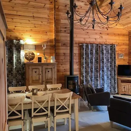 Le Familial - & Sauna - Serviettes - Peignoirs - Lits Faits - Menage Inclus Rochesson