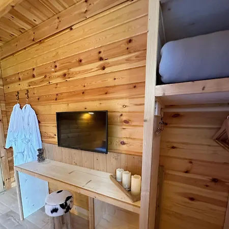 Le Familial - & Sauna - Serviettes - Peignoirs - Lits Faits - Menage Inclus *