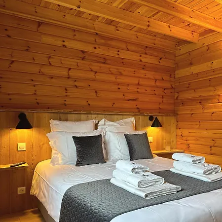 Le Familial - & Sauna - Serviettes - Peignoirs - Lits Faits - Menage Inclus Rochesson