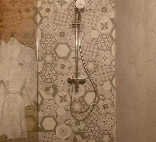 Le Familial - & Sauna - Serviettes - Peignoirs - Lits Faits - Menage Inclus