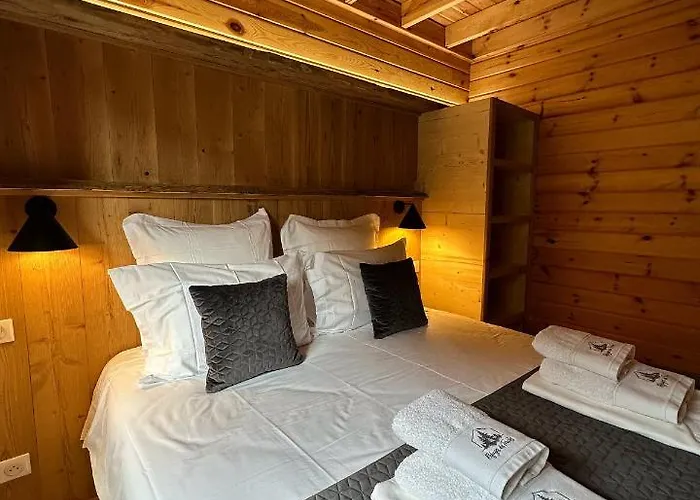 Le Familial - & Sauna - Serviettes - Peignoirs - Lits Faits - Menage Inclus